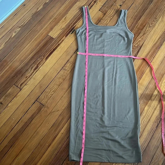 Le Lis Midi Body Con Tank Dress in "Mocha" - NWT - Size M - Picture 9 of 12